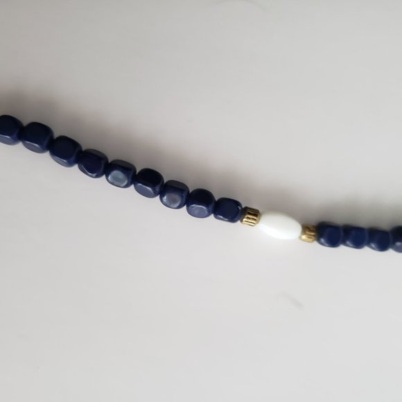 VTG Dark Blue White Beaded Necklace - Picture 5 of 7